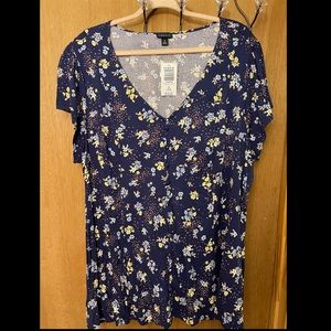 Torrid Size 2 Floral Top